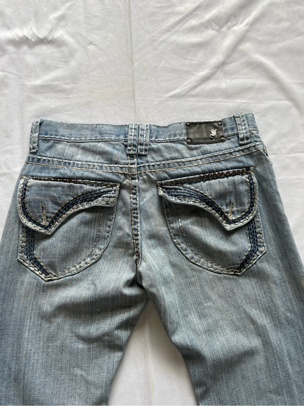 Y2K 2000s style Embroidered Blue Jeans | $45